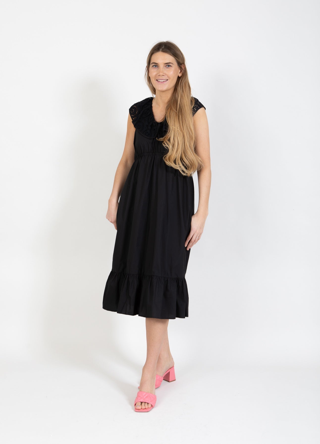 Coster Copenhagen KJOLE MED BRODERIE ANGLAISE KRAVE Kjole Black - 100