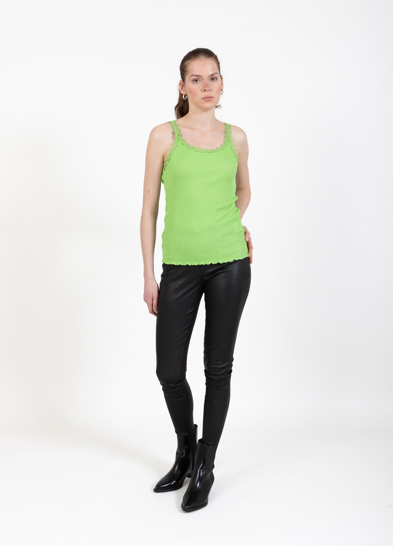 CC Heart CC HEART SILKE TOP MED BLONDE Top - Short sleeve Flashy green - 459