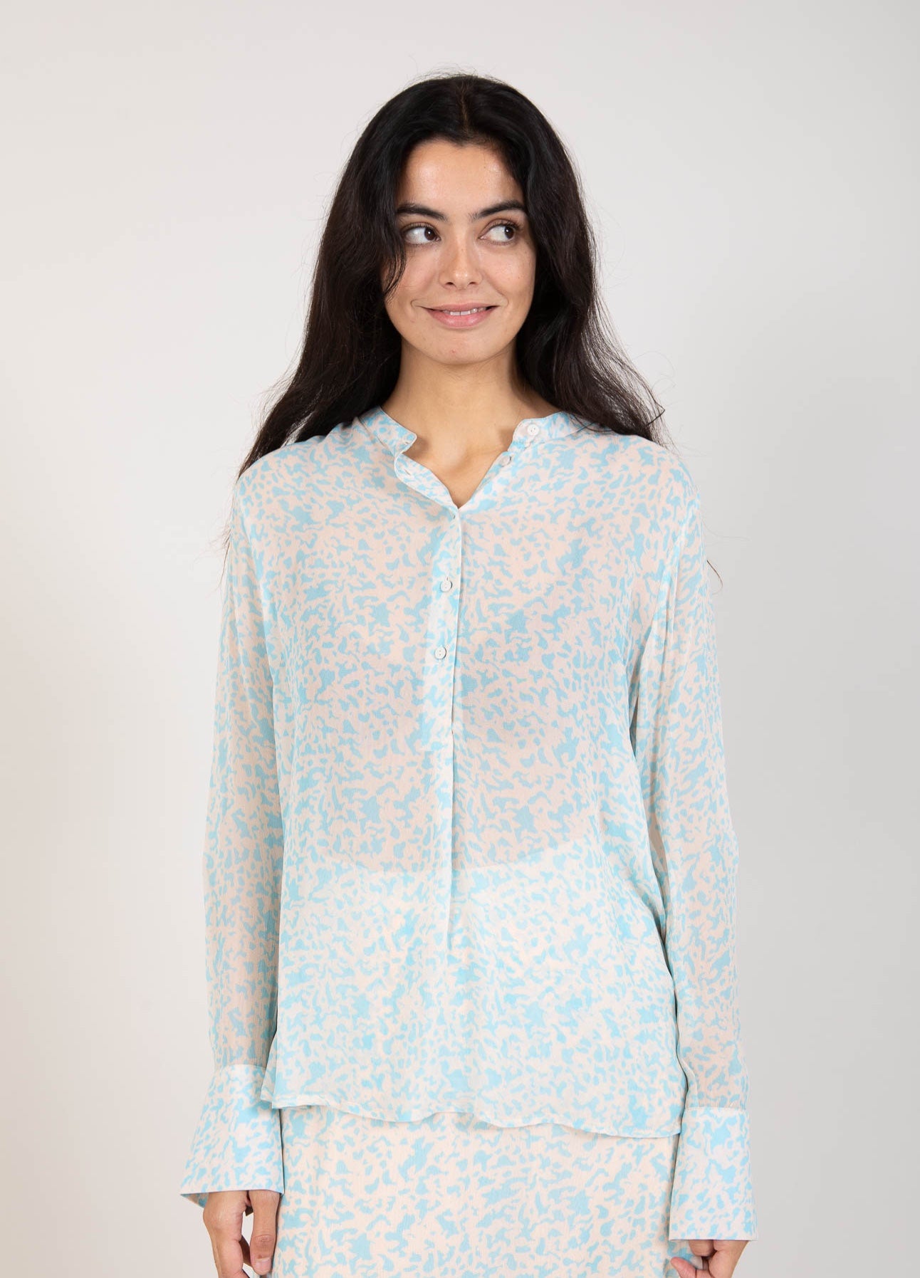 Coster Copenhagen SKJORTE I LEO SPLASH PRINT Shirt/Blouse Leo splash print - 908