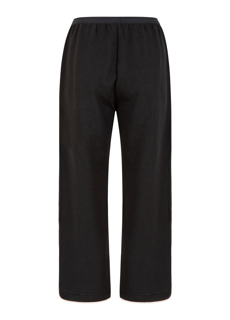 Coster Copenhagen BUKSER MED BREDE BEN - SILLE FIT Pants Black - 100