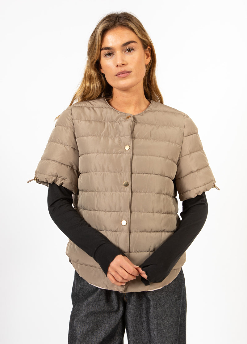 CC Heart CC HEART ASTA QUILTET KORTÆRMET JAKKE Outerwear Sand - 251