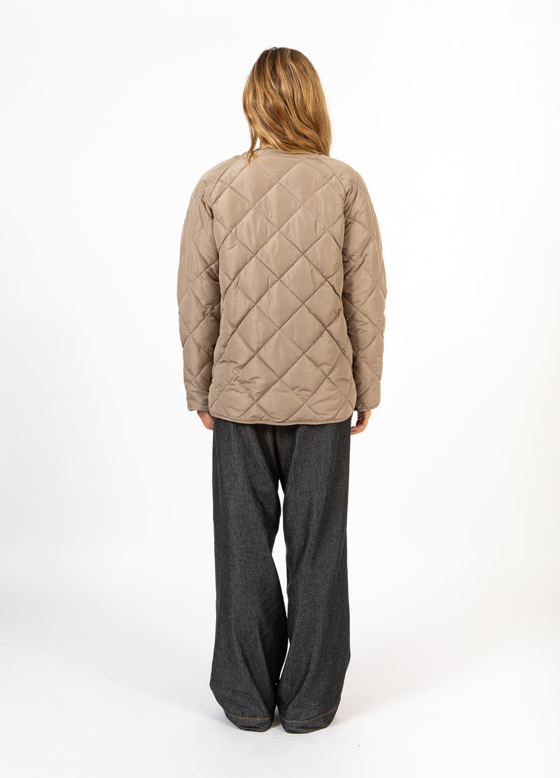 CC Heart CC HEART ASTA QUILTET LØS JAKKE Outerwear Sand - 251