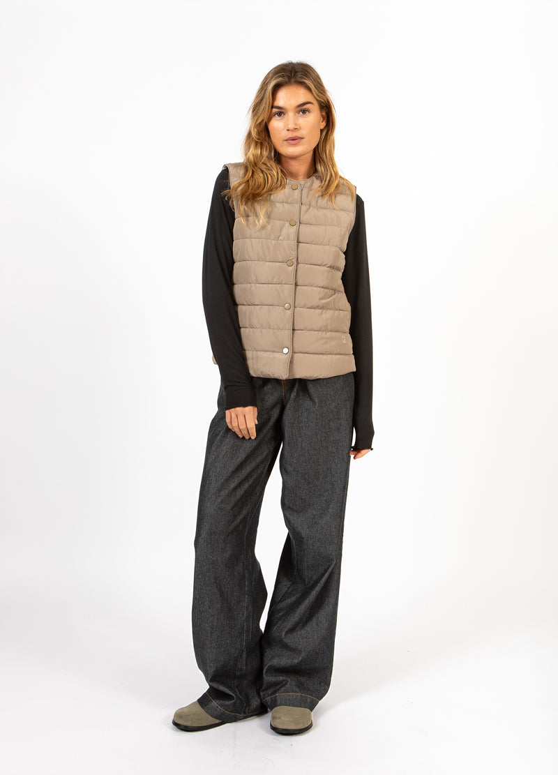 CC Heart CC HEART ASTA QUILTET VEST Outerwear Sand - 251