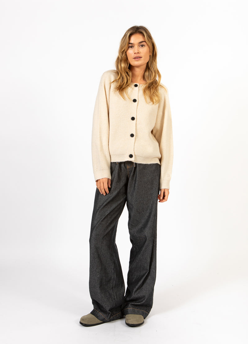 CC Heart CC HEART EMMA O-UDSKÆRING STRIKKET CARDIGAN Knitwear Creme - 241