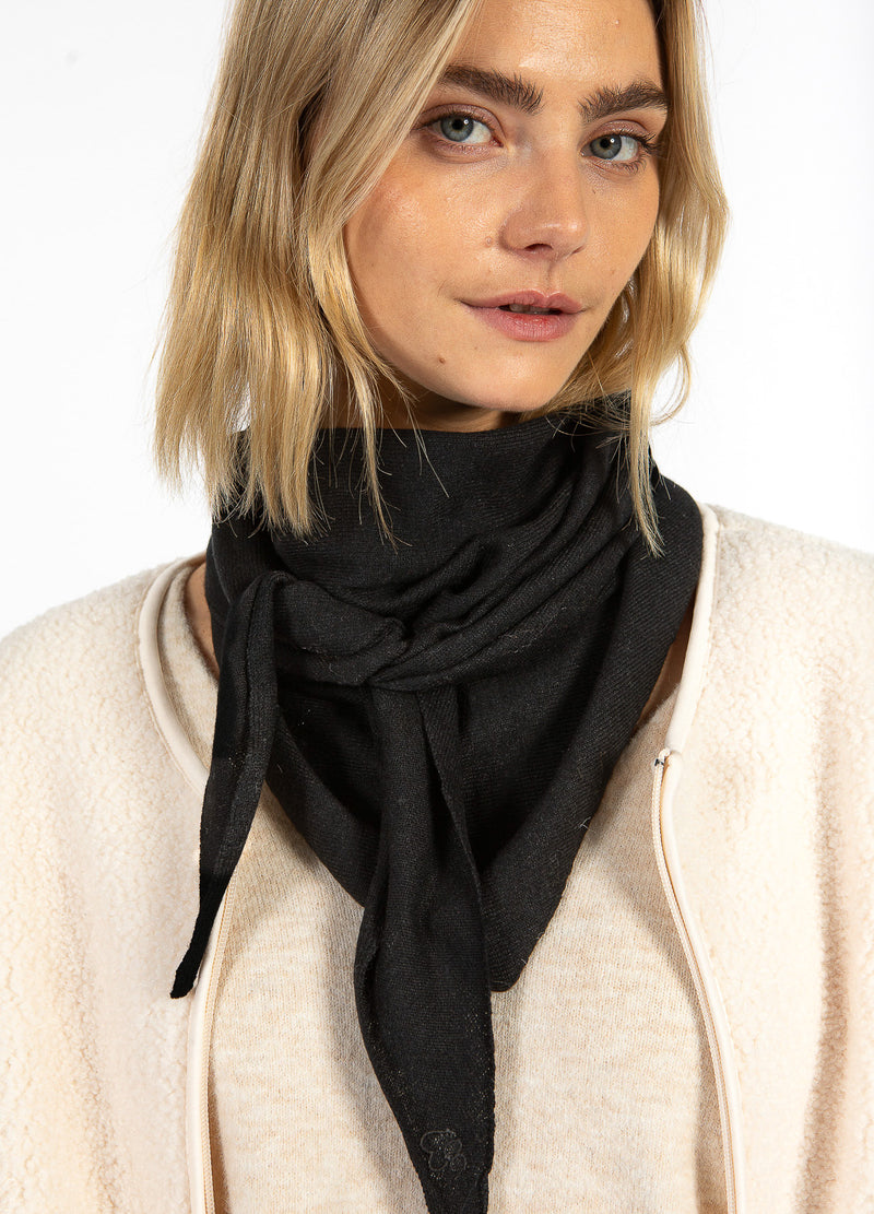 CC Heart CC HEART SOFT CASHMERE TREKANTSTØRKLÆDE Accessories Black - 100