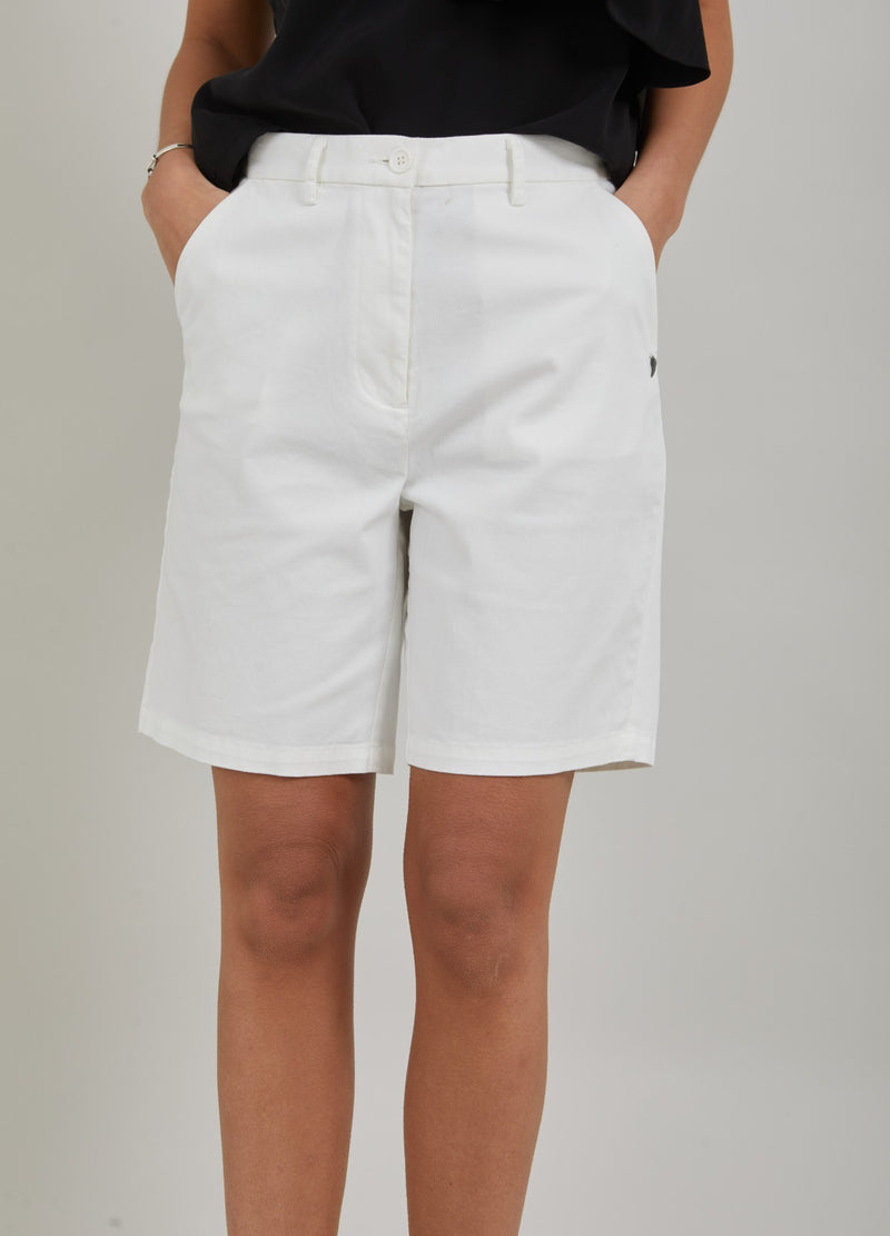 Coster Copenhagen CITY SHORTS - PETRA FIT Shorts White - 200