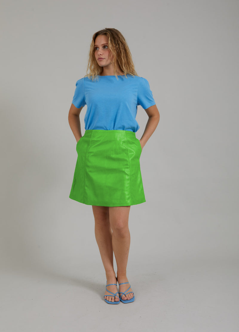 Coster Copenhagen KORT A-SNIT LÆDERNEDERDEL Skirt Flashy green - 459