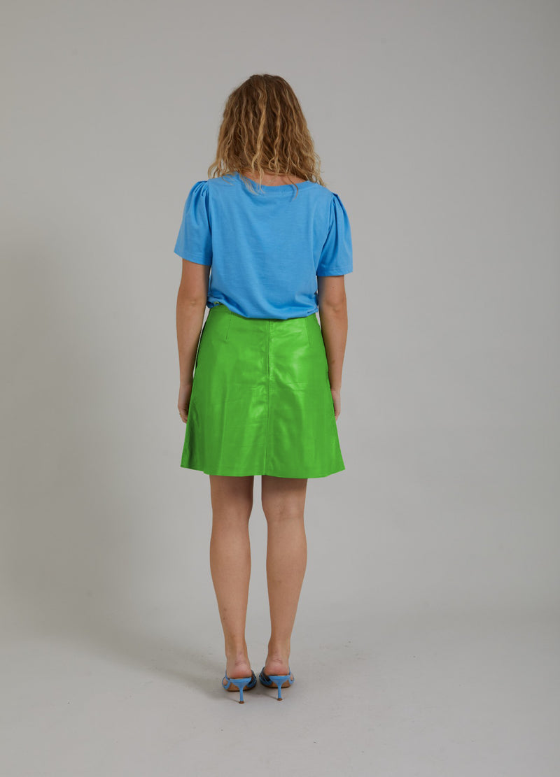 Coster Copenhagen KORT A-SNIT LÆDERNEDERDEL Skirt Flashy green - 459