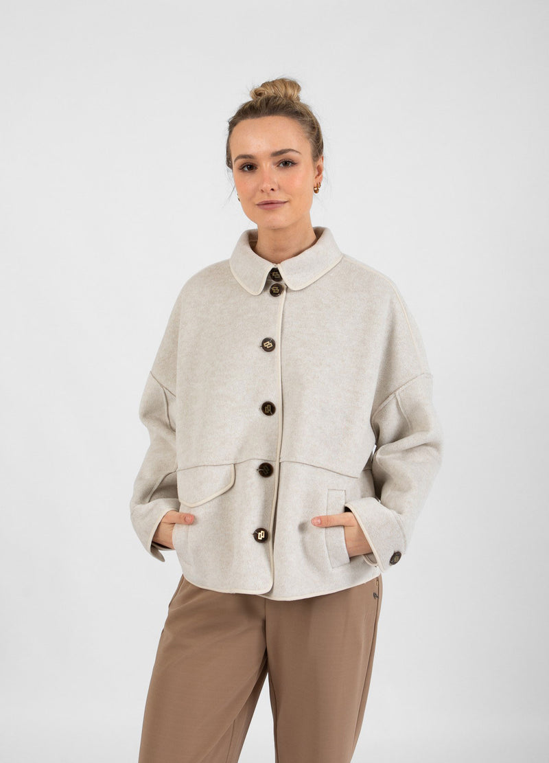 Coster Copenhagen  KORT JAKKE Outerwear Creme - 241