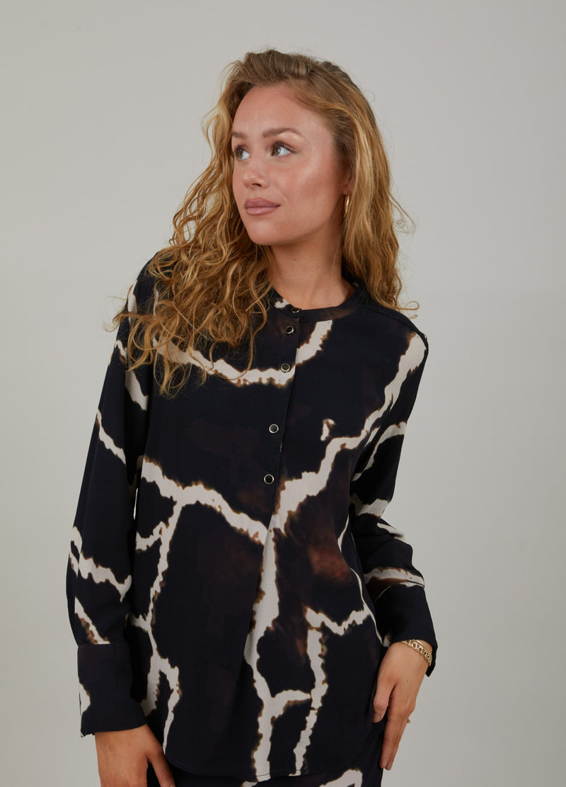 Coster Copenhagen  SKJORTE I NIGHT CLOUDS PRINT Shirt/Blouse Night clouds print - 924