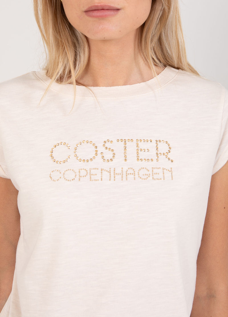 Coster Copenhagen T-SHIRT MED COSTER LOGO I NITTER - KORT ÆRME T-Shirt Creme - 241
