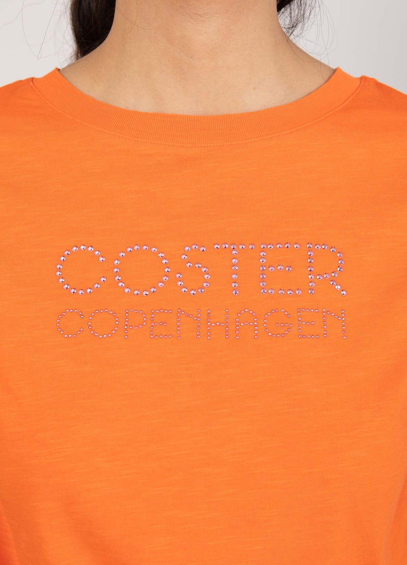 Coster Copenhagen T-SHIRT MED COSTER LOGO I NITTER - KORT ÆRME T-Shirt Mandarin - 760