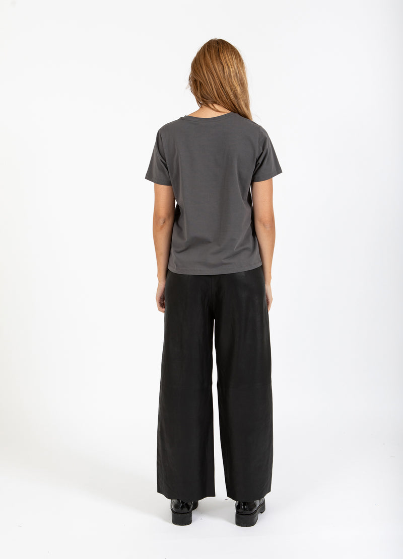 Coster Copenhagen T-SHIRT MED V-UDSKÆRING - MELLEMLANGE ÆRMER T-Shirt Volcanic grey - 188