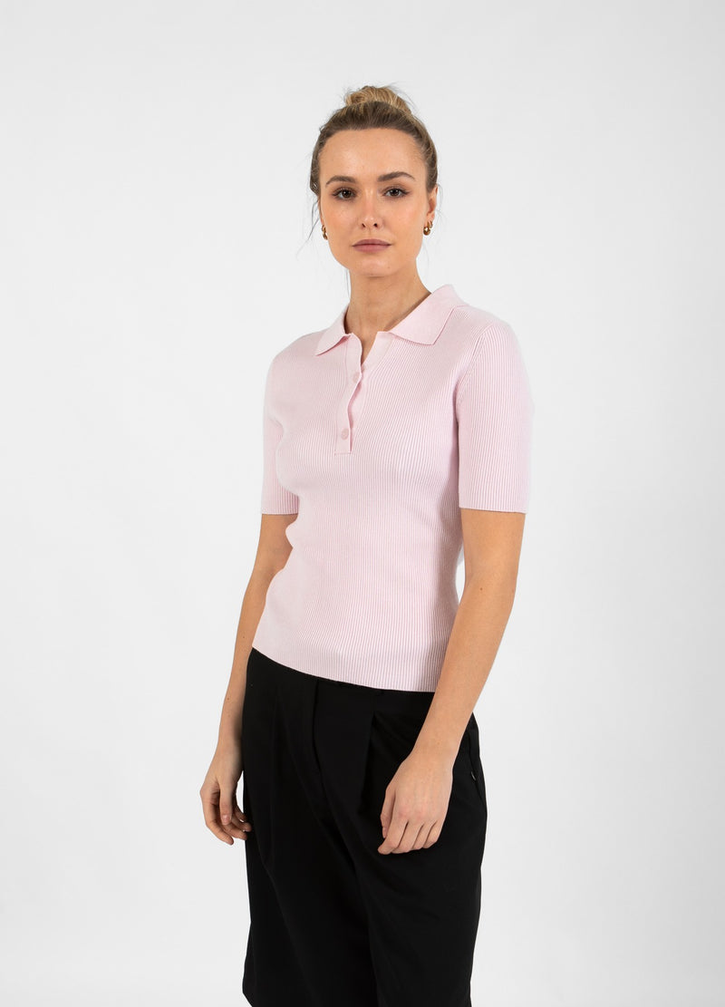 Coster Copenhagen  TÆTSIDDENDE STRIKKET POLO Knitwear Powder rose - 686