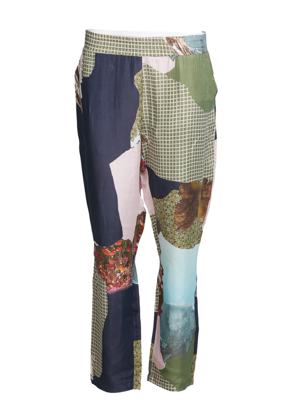 PRE-LOVED BUKSER M. MOUNTAIN COLLAGE PRINT - Mountain collage print